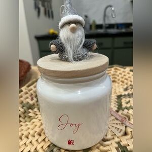 WENDY BELLISIMO NEW LUXURY CANDLE. Joy. Gnome top